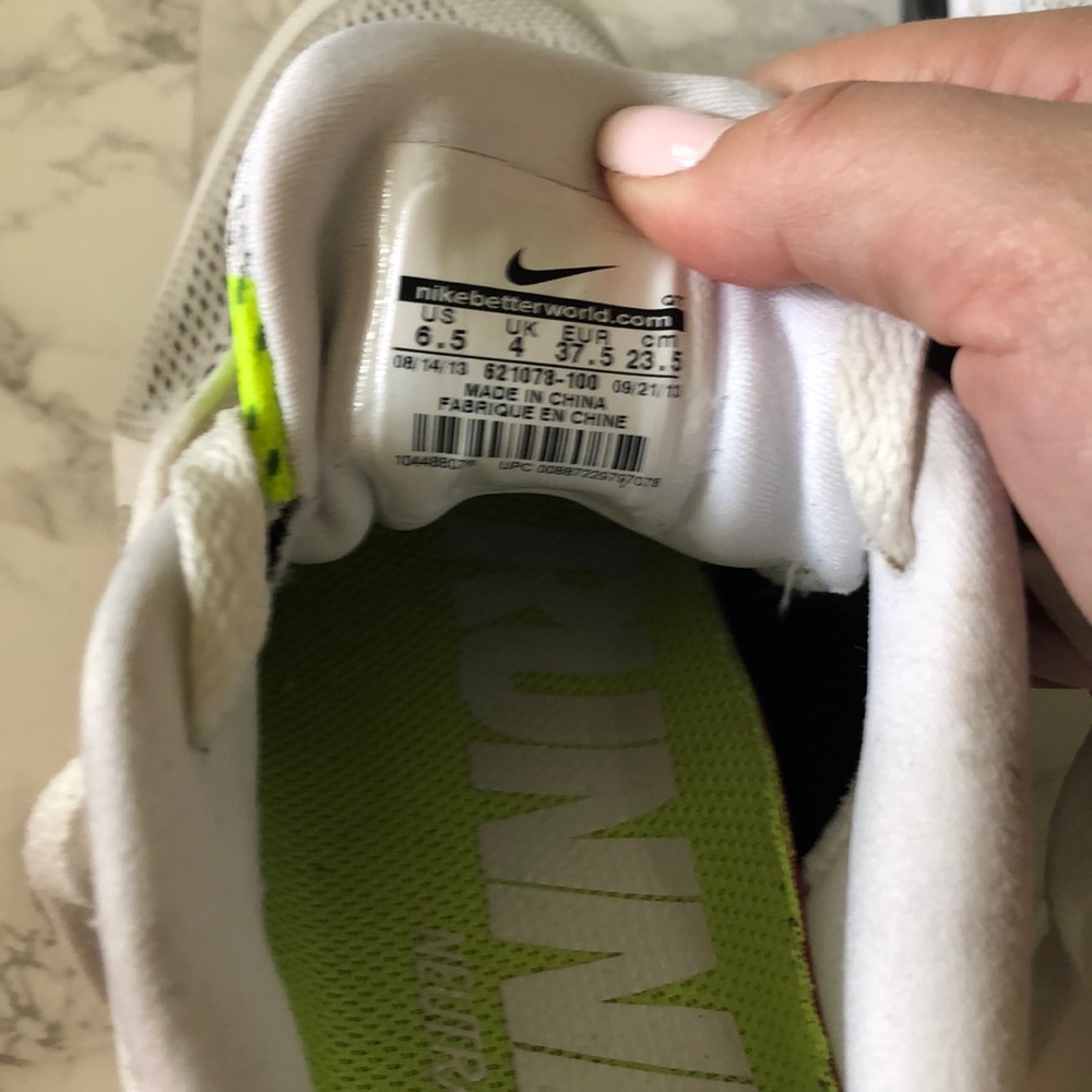 Nike AirMax sneakers in white/black - Picture 4 of 5